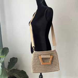 Crochet Chunky Knit Crossbody Bag Purse-Tan-Nude-Brown-Wood Handle-Boho-Y2K